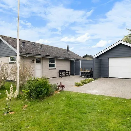 Andine - 250m From The Sea By Interhome * Nyborg